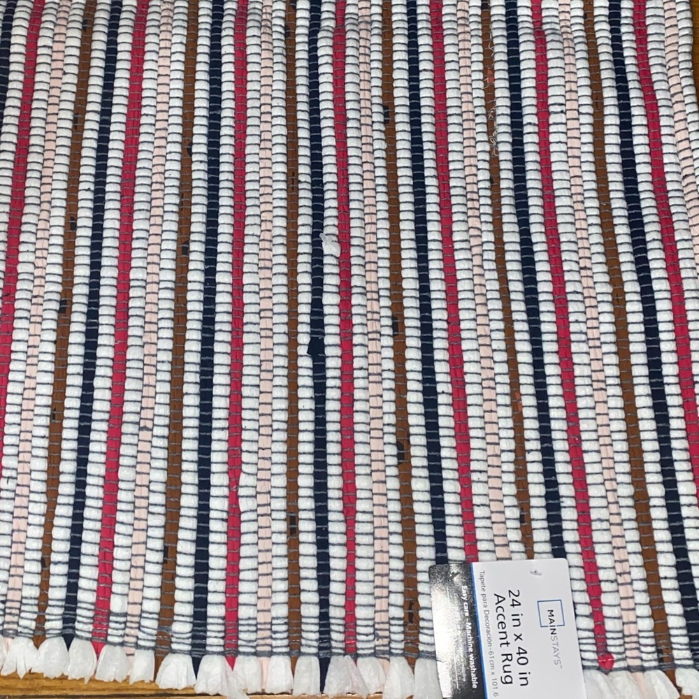 Rug - Picture 2 of 2